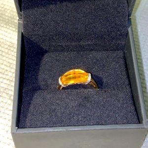 Vintage Bombé Citrine 18 karat gold ring.
